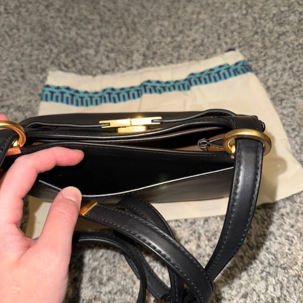 Tory Burch Lee Radziwill Saddle Bag - Picture 3 of 11